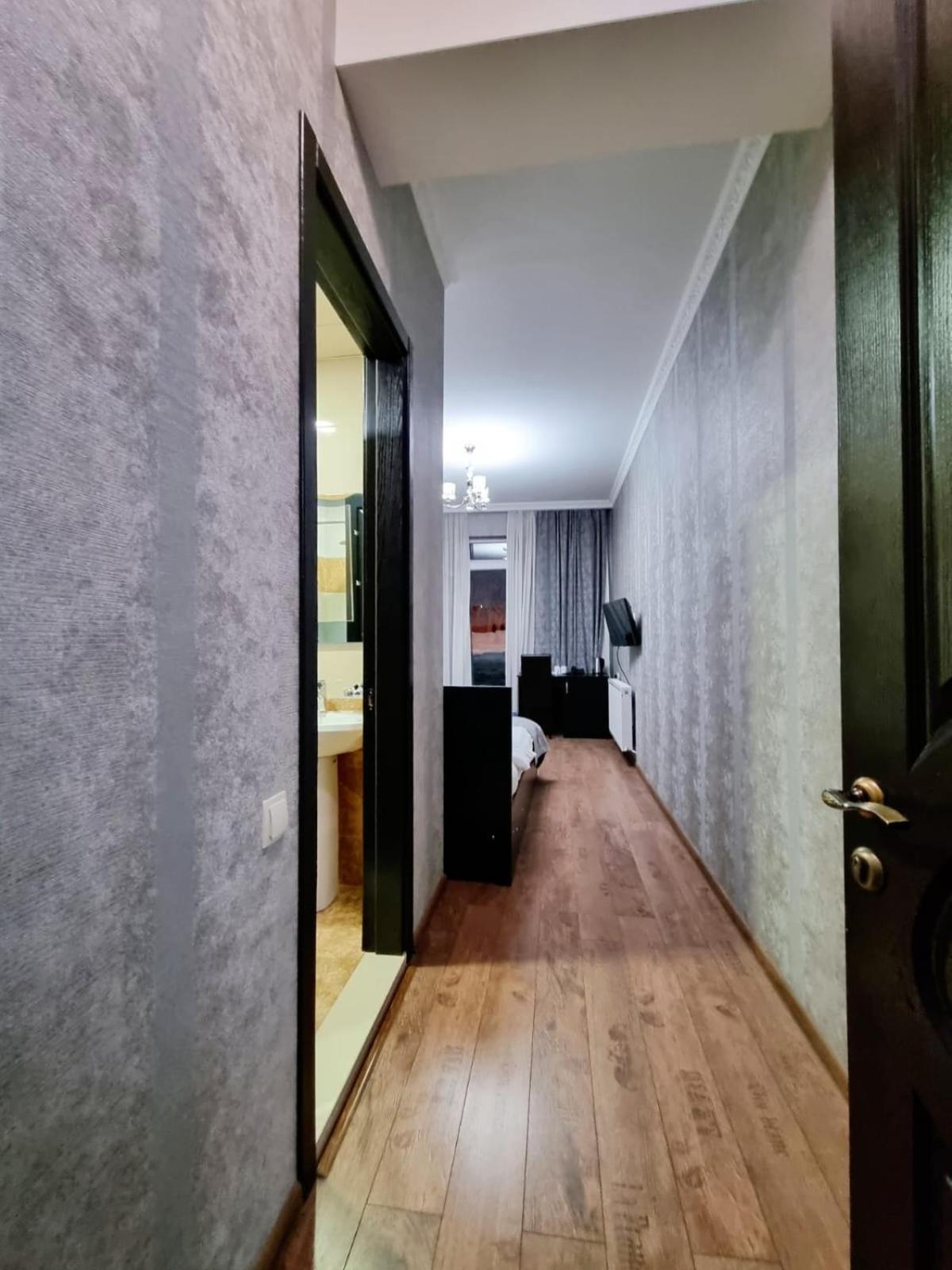 Marialuis Hotel Tbilisi ภายนอก รูปภาพ