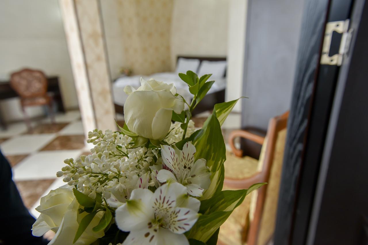 Marialuis Hotel Tbilisi ภายนอก รูปภาพ